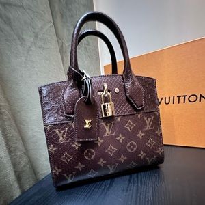 Louis Vuitton Python city steamer